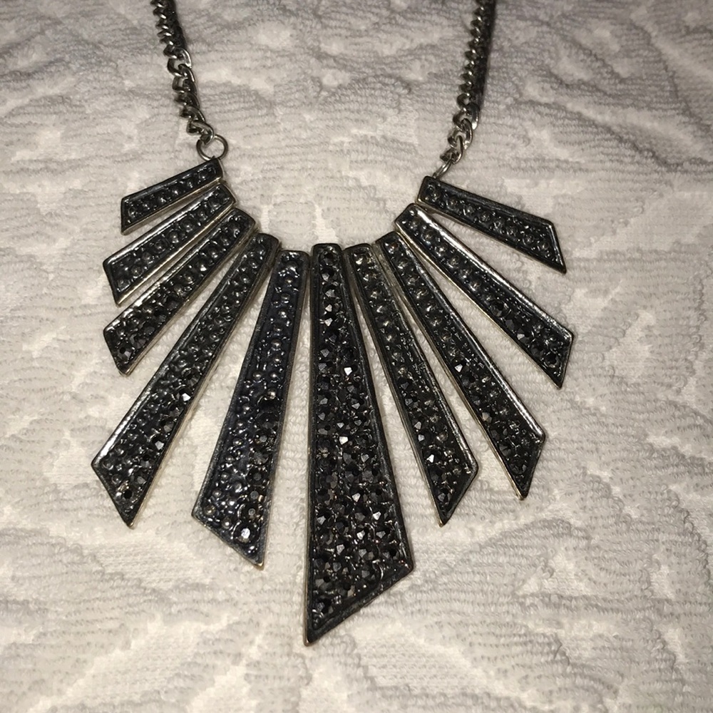 Statement necklace - Picture 2 of 3
